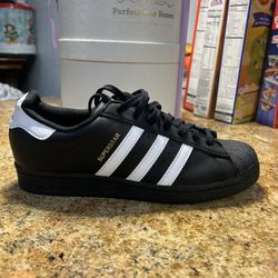 Adidas Super Star Brand New Bk/white Concha. No Box Size 4,4.5,5,56,6.5,7,7.6,,8,8.5,Men