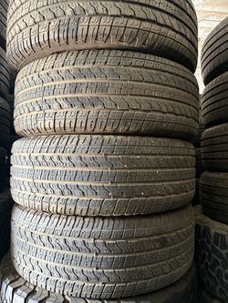 Vendo 255/65/R17 las 4 llantas Goodyear por $180