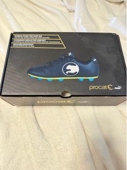 Puma Procat Soccer Cleats - Size 4
