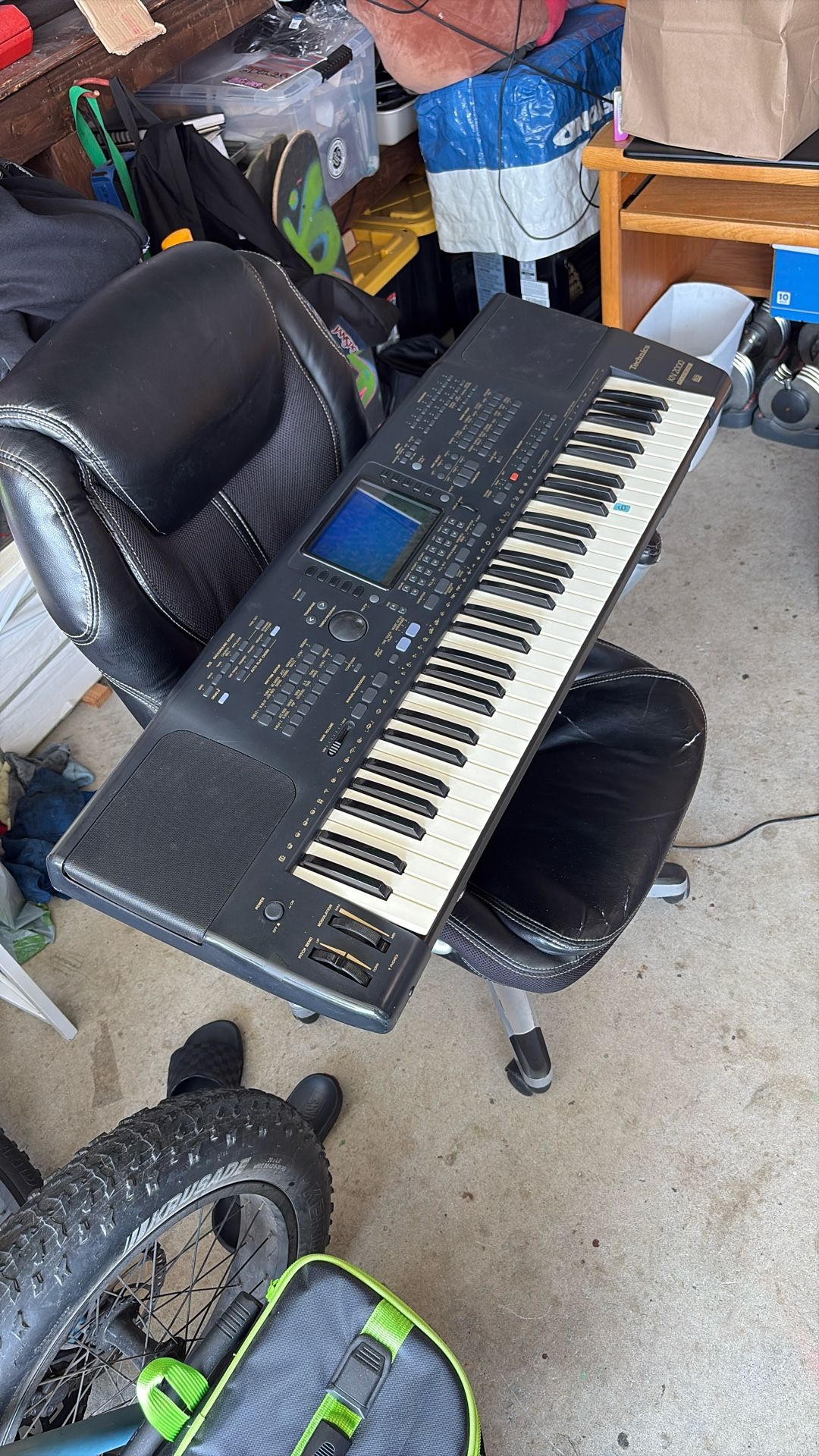 Technics piano keyboard