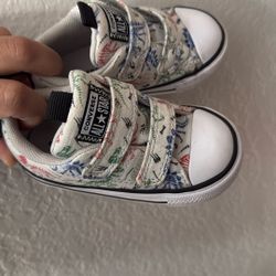 Dinosaur Converse Toddler Size 5