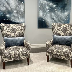 Accent Chairs