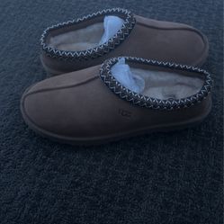 UGG Tasman