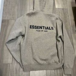 Essentials Sweaters 