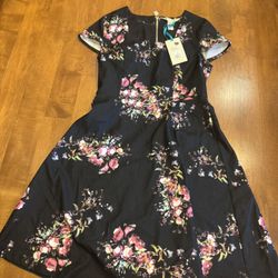 Woman’s New With Tags Yumi Dress Shipping Available 