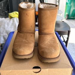 UGG Kids Boots Sz 3