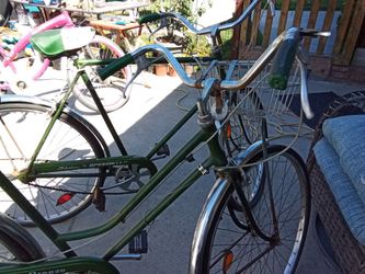 His and hers vintage  schwinn  bikes