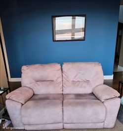 Couch loveseat two power recliners