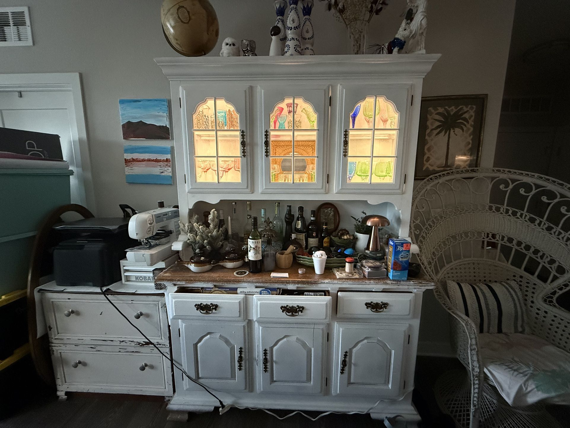 Cabinets Top And Bottom Hatch