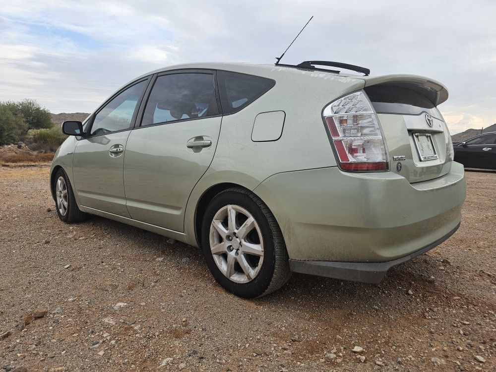2008 Toyota Prius Similar to Honda Toyota Nissan Chevy Ford Dodge Lexus Acura Hyundai Chrysler Cadillac