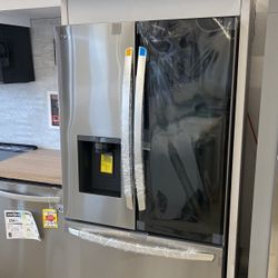 LG FRENCH DOOR REFRIGERATOR WITH INSTAVIEW