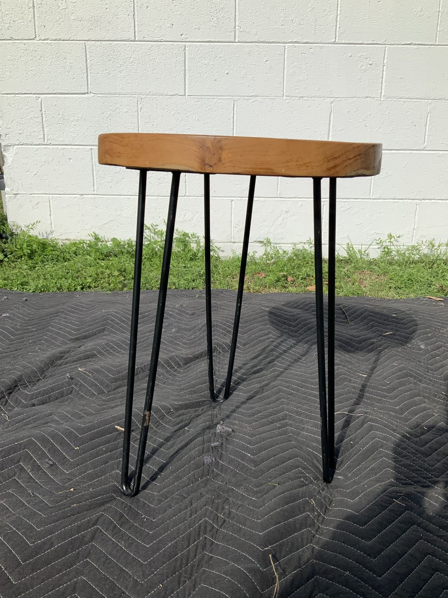 Round End Table