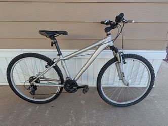 Specialized mountain bike, 21 speed, 26-in tires, 16-in frame