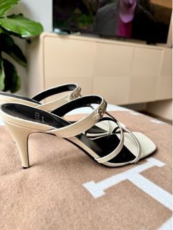 Gucci sandals