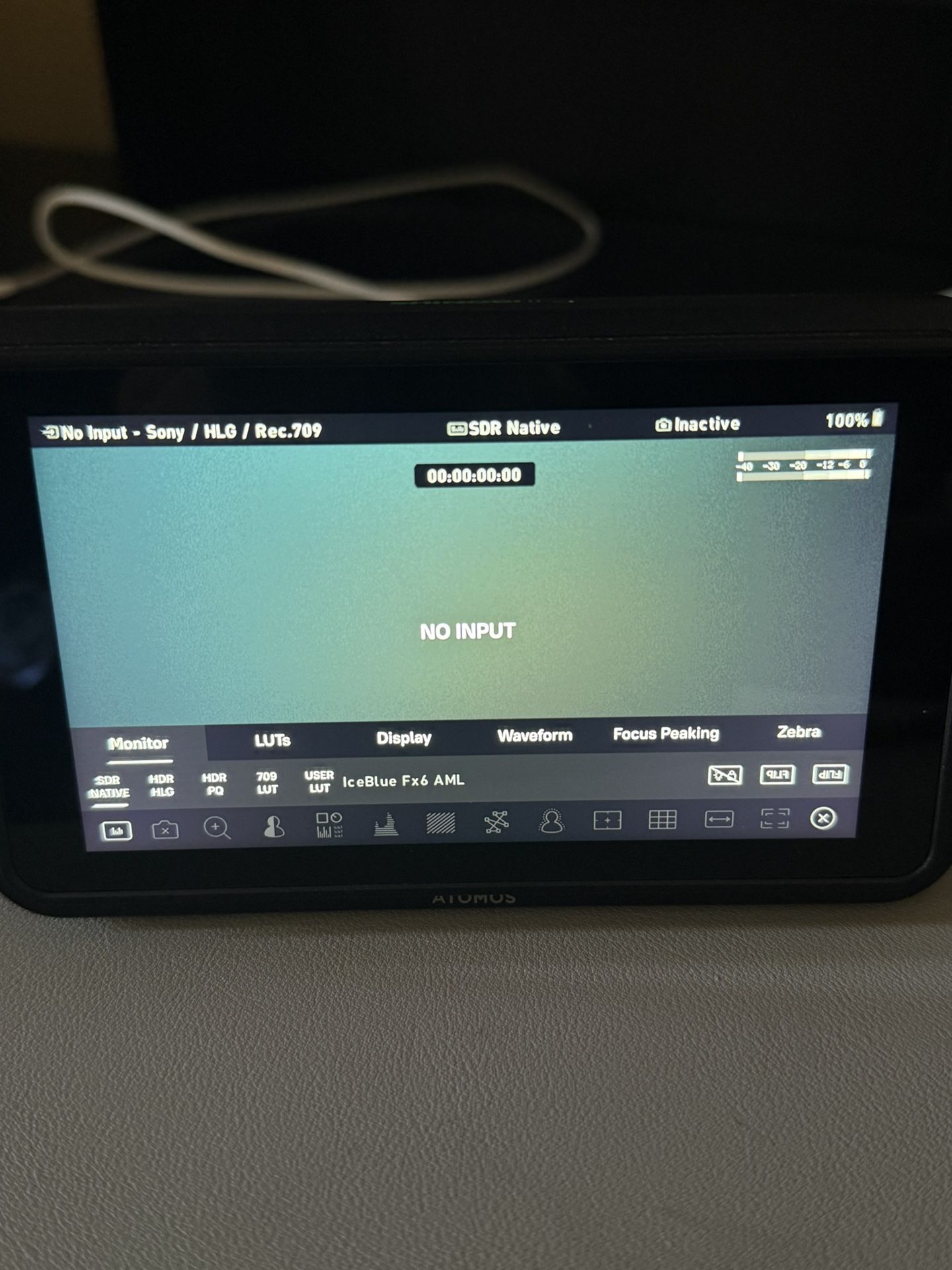 Atomos shinobi II