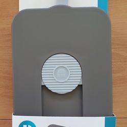 Wipes To-Go Clutch (Gray or White)