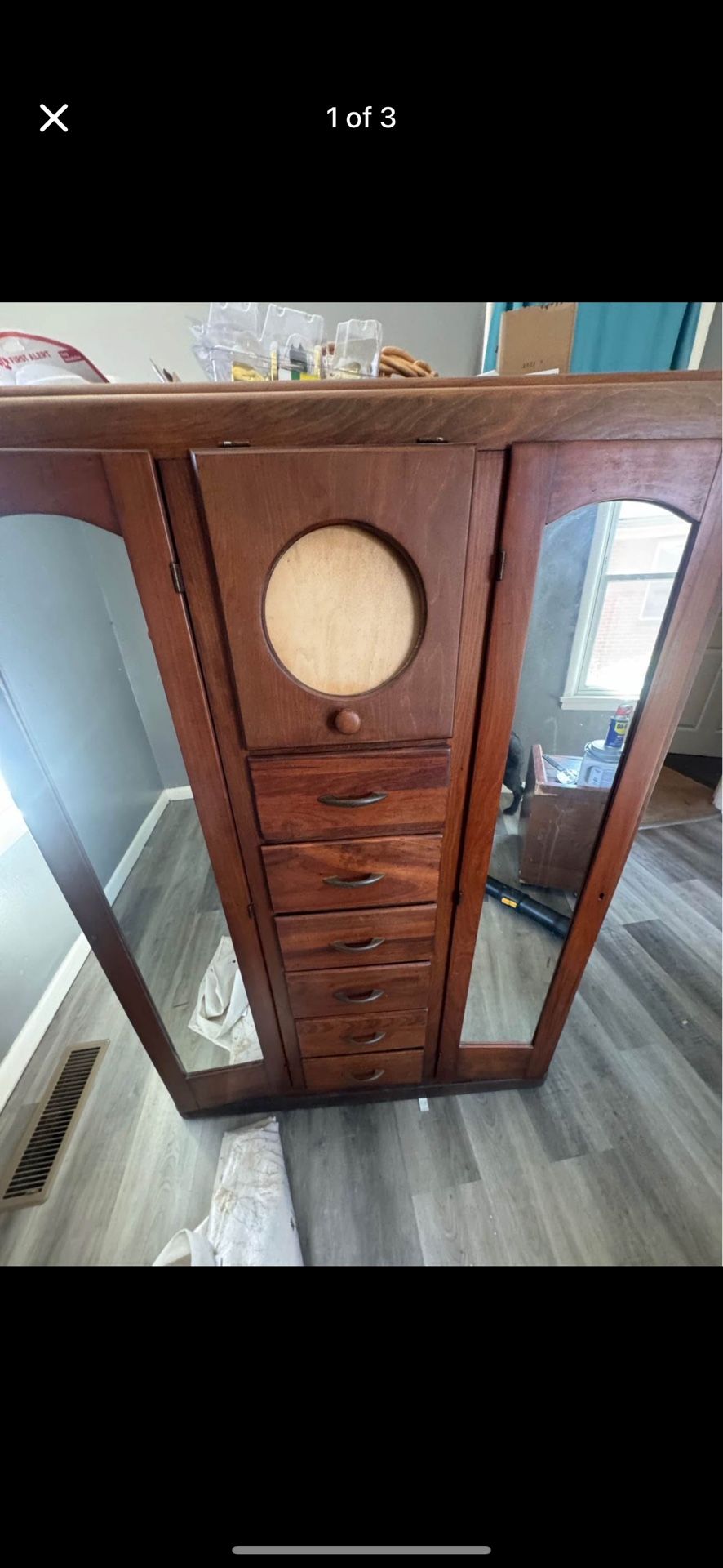 Dresser