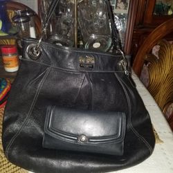 Diferentes marcas bolsas coach con su cartera 75$ y solas a 25$