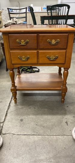 Wood Side Table with 2 Drawers and Shelf
