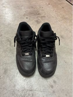 Black Air Force 1 size 10.5