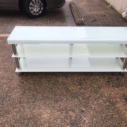 TV STAND 