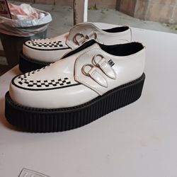 Shoe's Size 7 Men...it Could Be For Women To