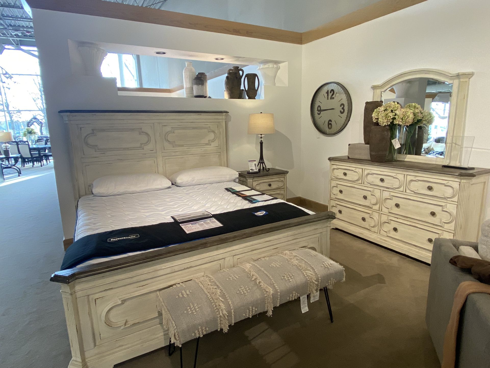 Linden wood King Bedroom Suite