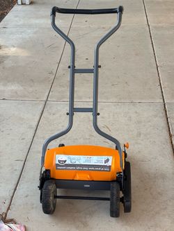 Fiskars StaySharp Manual Push Mower