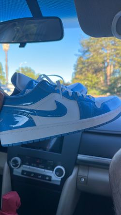 air jordan 1s low. size 12