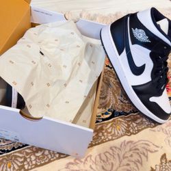 Jordan 1 Women’s Size 8.5 