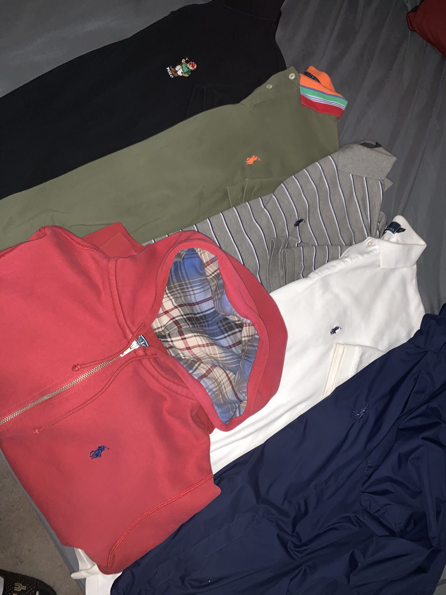 Polos size M and L