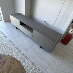 TV CONSOLE 