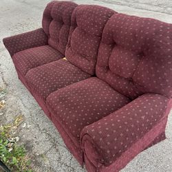 Great Garage Couch Free Come Get It Before Scrapper Does 