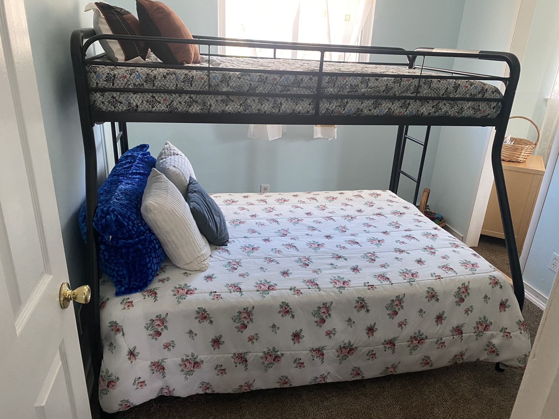 Twin Over Full Bunkbed