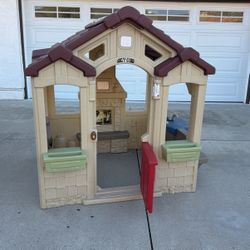 Free Playhouse 