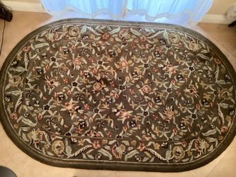 Oval Handmade 100% Wool Rug   Size 5”/8”   Made In India 