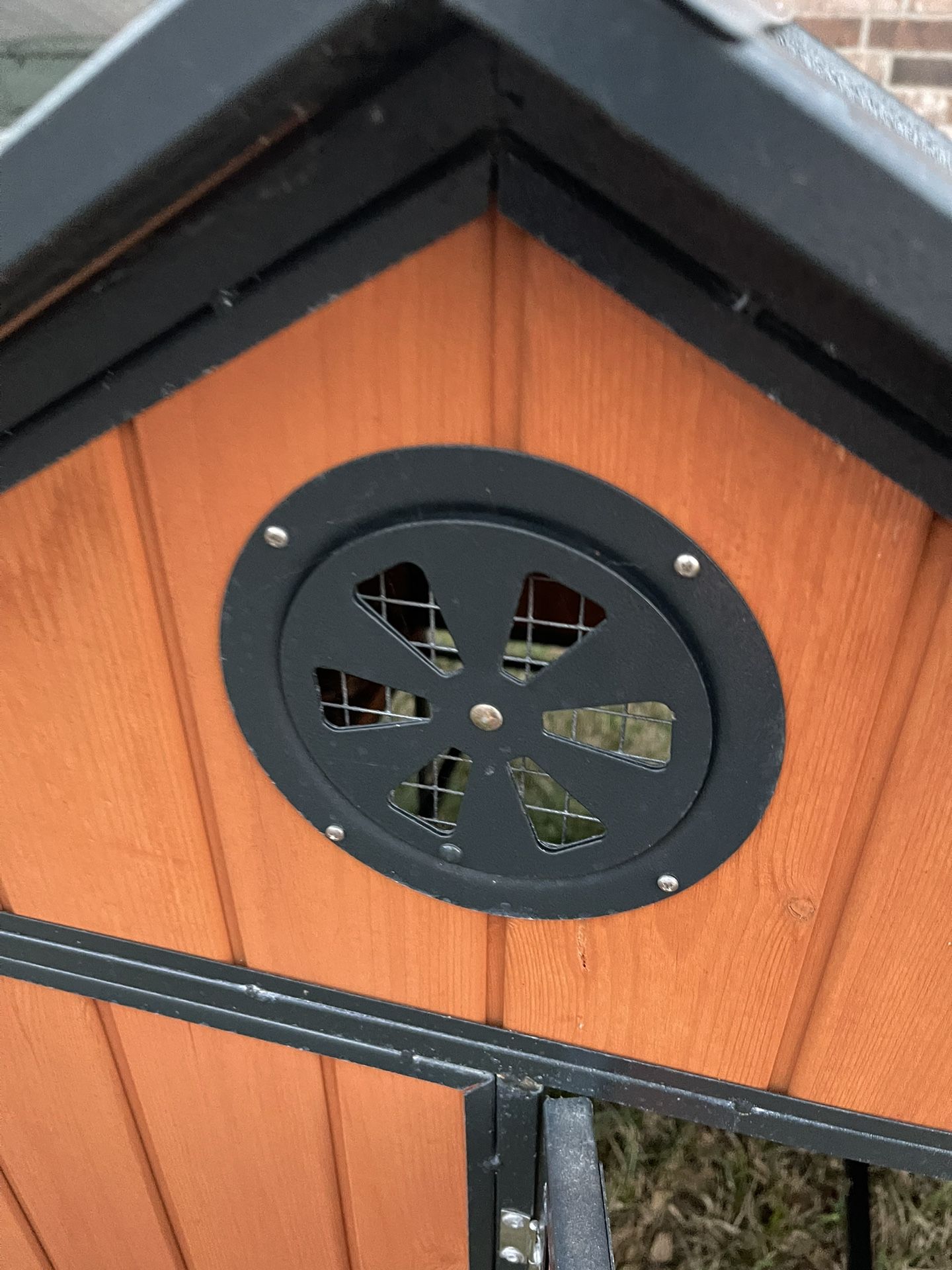 Chicken Coop & Walk In Chicken Run for Sale in Alvin, TX OfferUp