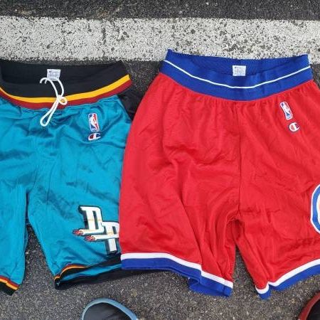 Collect And Select (Trillest) Vintage Detroit Pistons Swingman NBA Shorts  Size M Medium for Sale in Hilltop Mall, CA - OfferUp