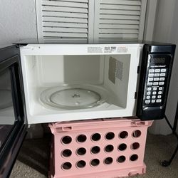 Hamilton Beach Microwave 