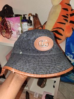 GUCCI BUCKET HAT