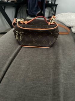 SMALL LV BAG
