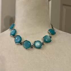 Beautiful Turquoise Colored Stone Choker Style Necklace With Gold Colored Chain And Accents. 