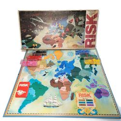 Vintage RISK Board Game 1975 Parker Bros World Conquest 
