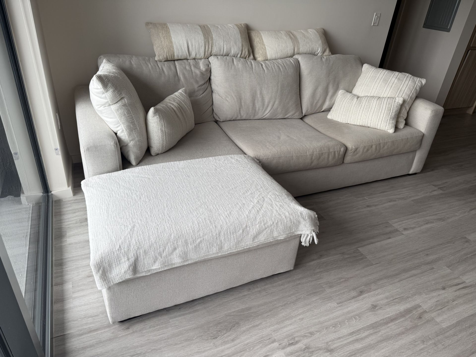 Sectional Sofa