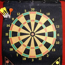 Hanging Magnetic Felt Dart Board - Roll-Up Storage
