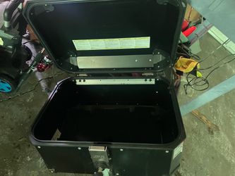 Givi Trekker Outback motorcycle case carrier box
