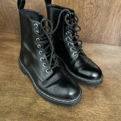 Women’s Boots 