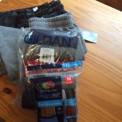 Quick And Cheap Pick Up  Men’s Medium T Shirts Underwear And Tech Fleece Sweat Joggers 