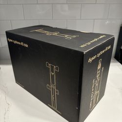 Dyson Genuine V10 Dok W/ 5 Additional Tools New Open Box 