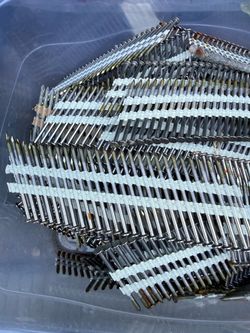 collated framing nails. Bundle tote